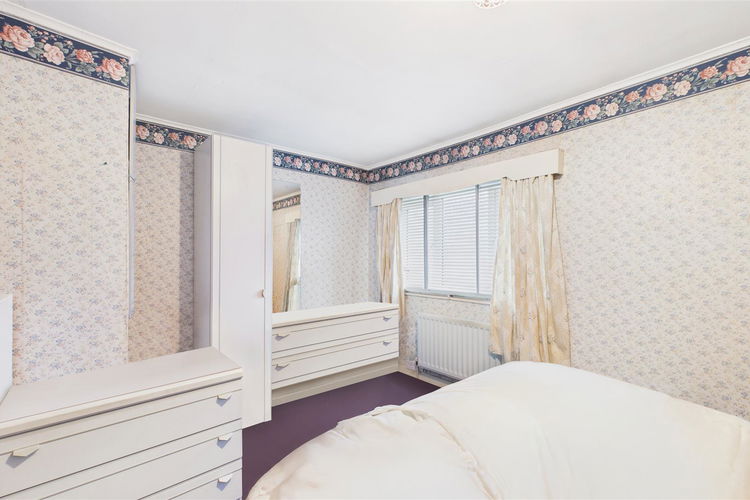 Bedroom 1 - Picture 11 of 15