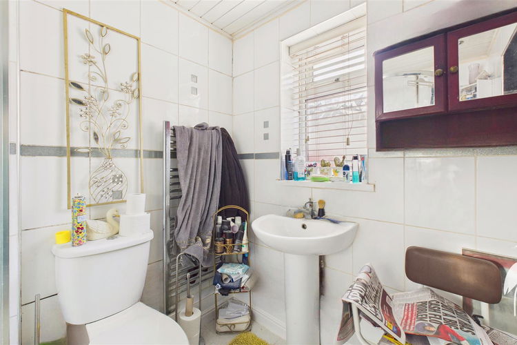 Shower Room/WC - Picture 7 of 12