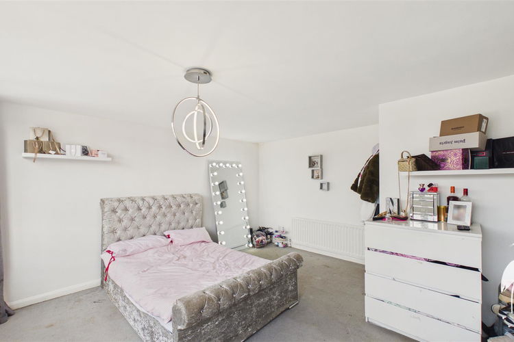 Bedroom 1 - Picture 14 of 18