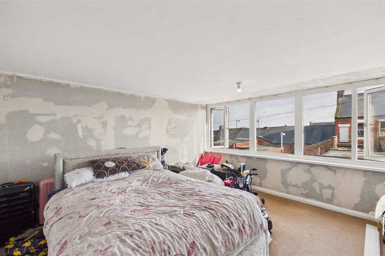 Bedroom 2 - Picture 15 of 18