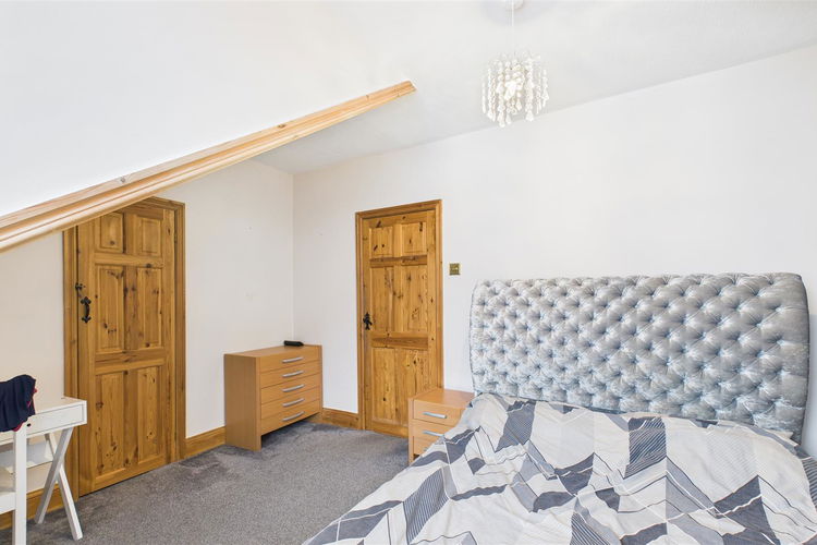 Bedroom 2 - Picture 12 of 13