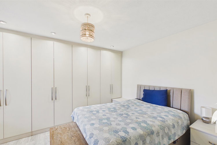 Bedroom 1 - Picture 14 of 28