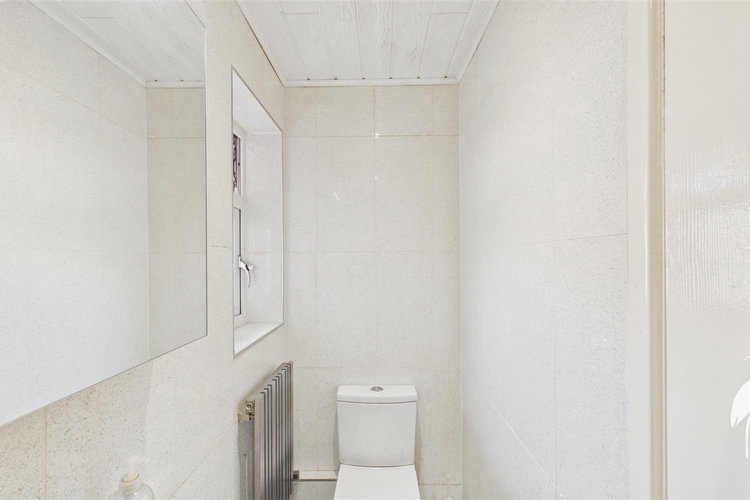 En-Suite Shower Room - Picture 16 of 28