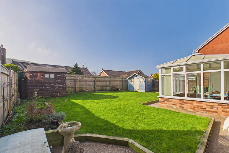 Outside - Picture 24 of 28