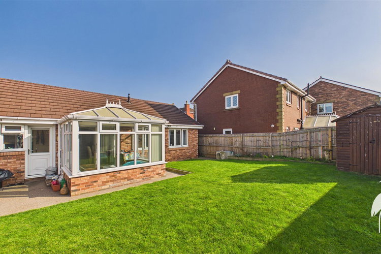 Outside - Picture 25 of 28