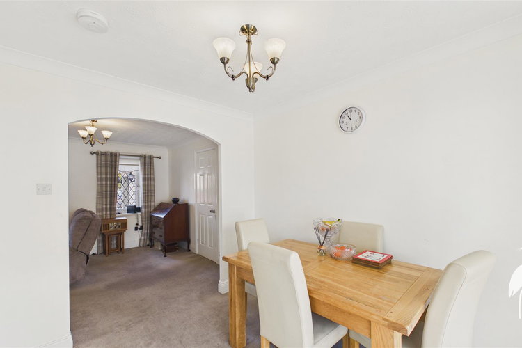 Dining Room - Picture 8 of 28