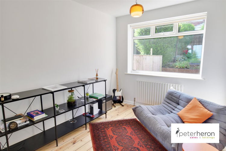 Dining room - Picture 6 of 15