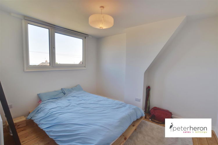 Bedroom 1 - Picture 8 of 15