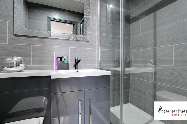 En-Suite - Picture 17 of 30