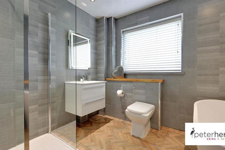 Bathroom - Picture 22 of 30