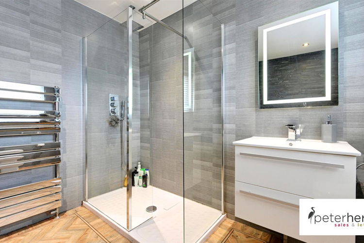 Bathroom - Picture 24 of 30