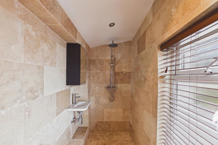 Wet Room - Picture 32 of 41