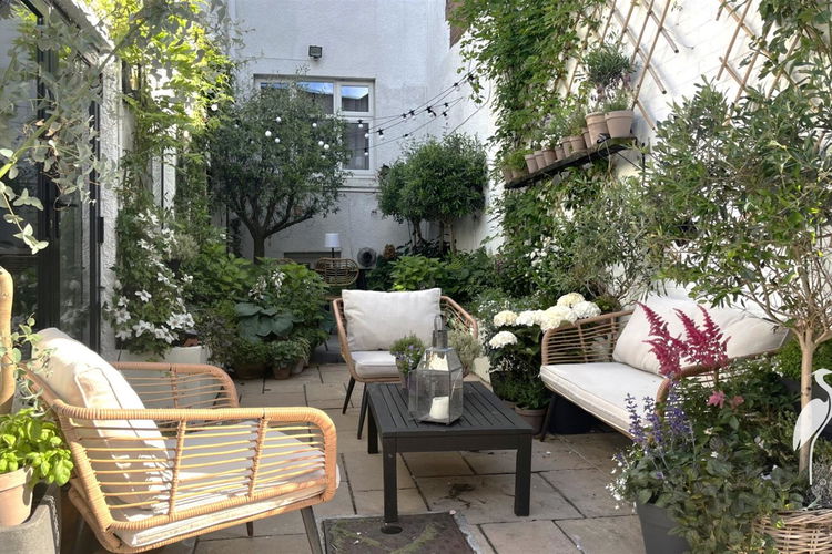 Outside - Picture 29 of 35