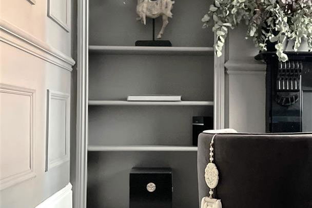 Dining Room - Picture 6 of 35