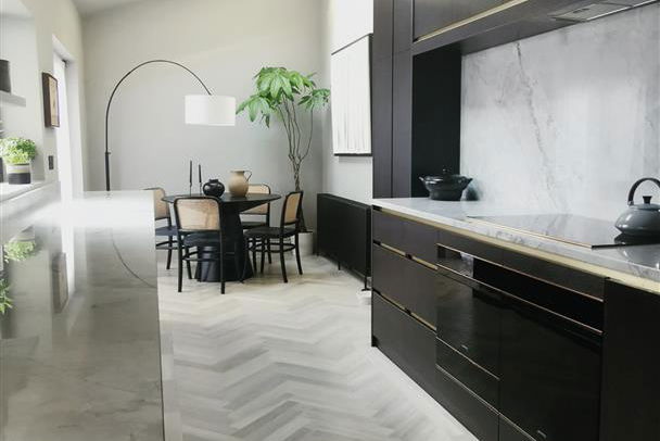 Kitchen - Picture 7 of 35