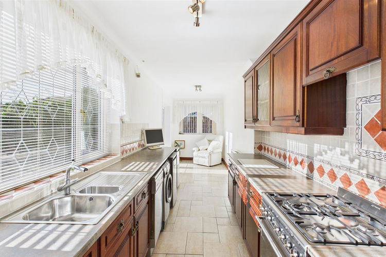 Breakfasting Kitchen - Picture 8 of 24