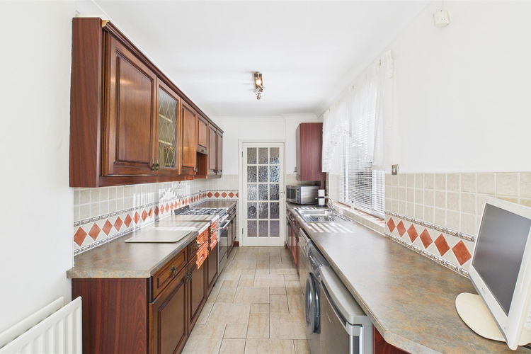 Breakfasting Kitchen - Picture 9 of 24