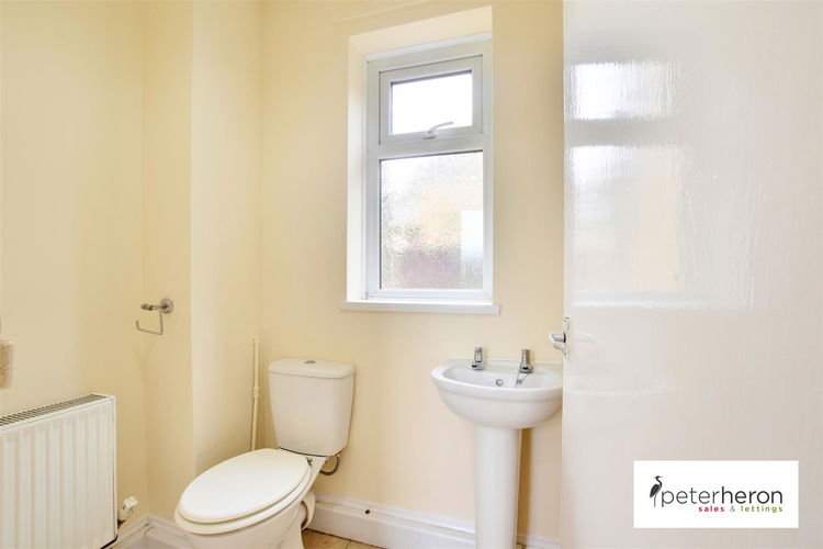 Ground Floor WC - Picture 8 of 20