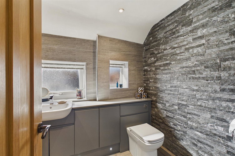 Bathroom - Picture 22 of 30