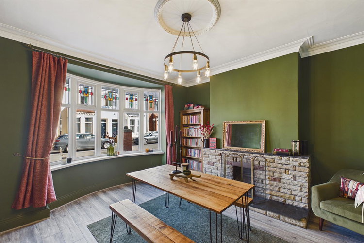 Dining Room - Picture 5 of 30