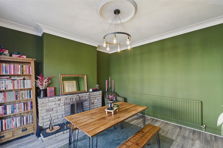 Dining Room - Picture 7 of 30