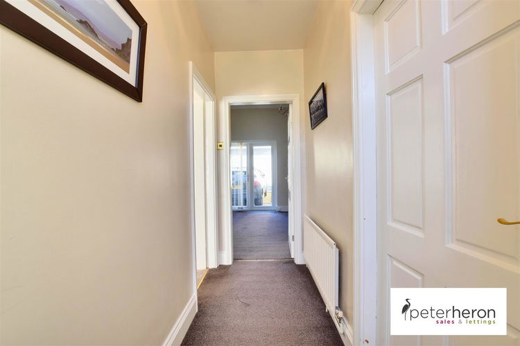 Entrance Hall - Picture 4 of 20