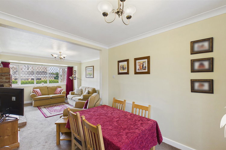 Dining Room - Picture 5 of 34