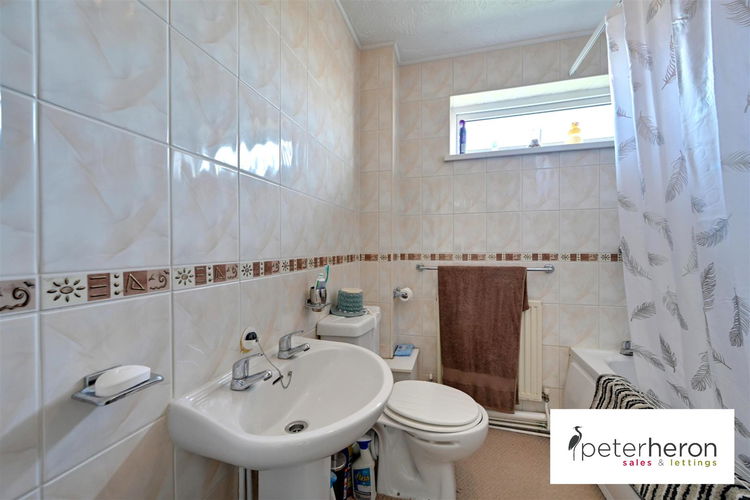 Bathroom - Picture 11 of 14