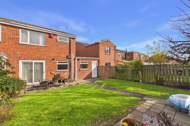 Outside - Picture 24 of 24