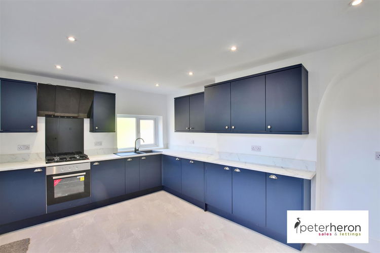 Dining Kitchen - Picture 4 of 23