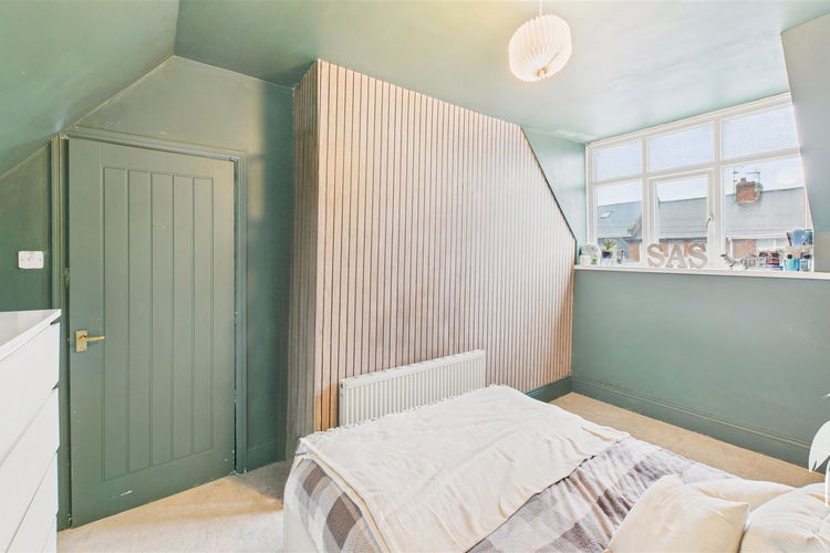 Bedroom One - Picture 15 of 25