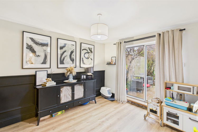 Dining Room - Picture 5 of 25