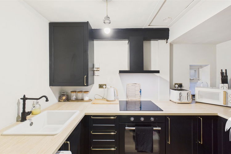 Kitchen - Picture 8 of 25