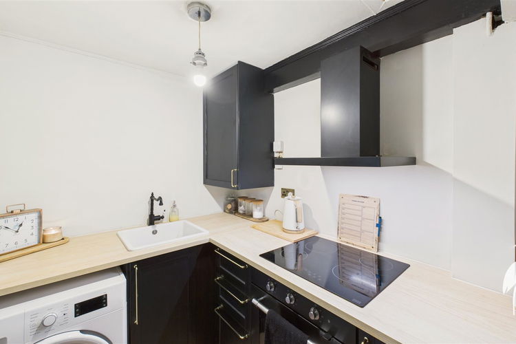 Kitchen - Picture 10 of 25