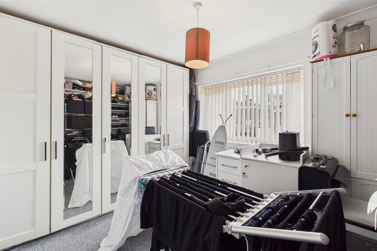 Bedroom 2 - Picture 12 of 17