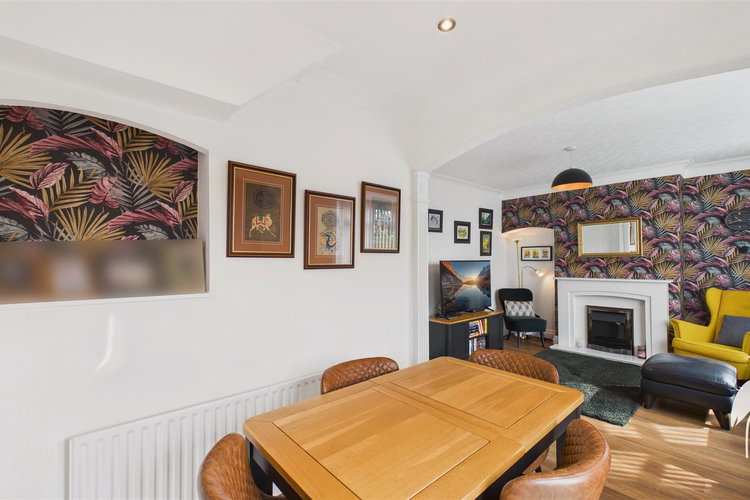 Dining Room - Picture 8 of 28