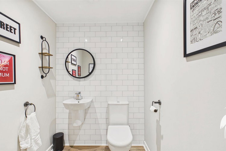Cloakroom/WC - Picture 13 of 33