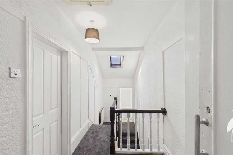 First Floor Landing - Picture 15 of 24