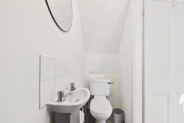 Wet Room - Picture 10 of 24