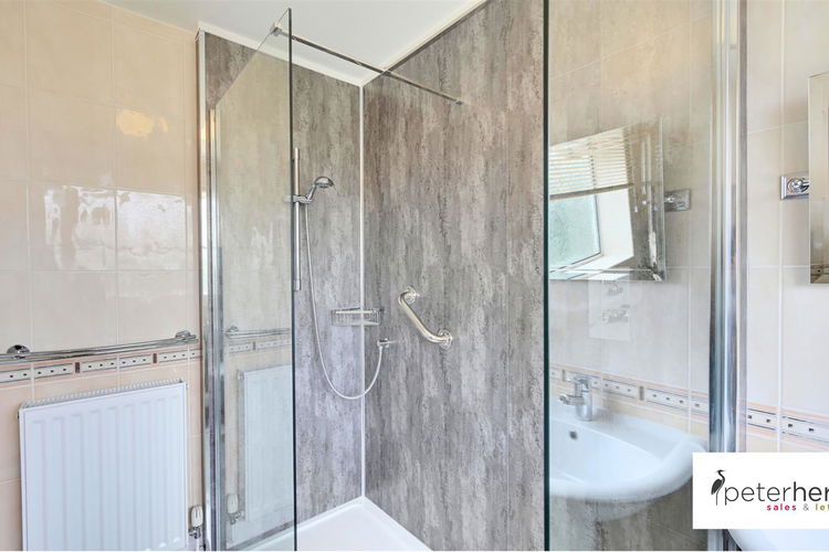Shower Room - Picture 18 of 28
