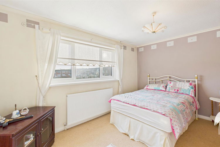 Bedroom 1 - Picture 12 of 23