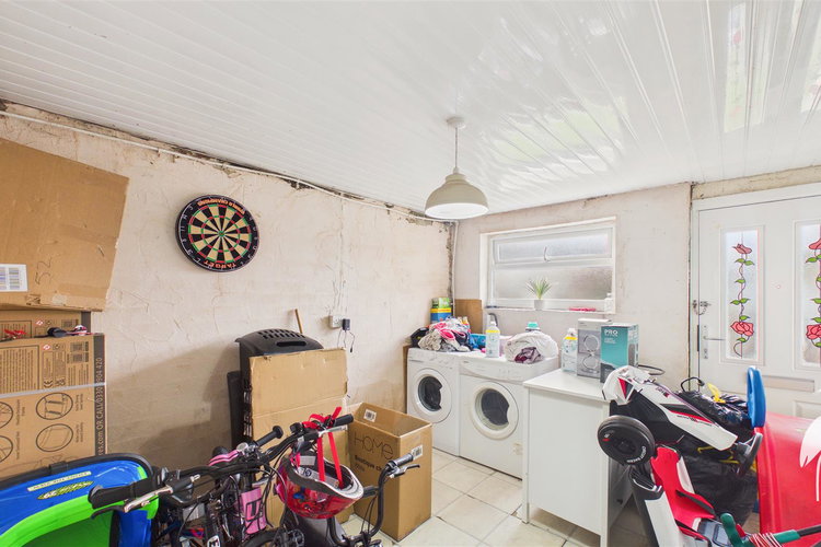 Outhouse - Picture 9 of 18