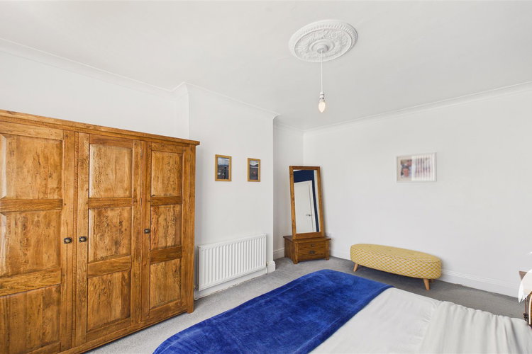 Bedroom 1 - Picture 21 of 44