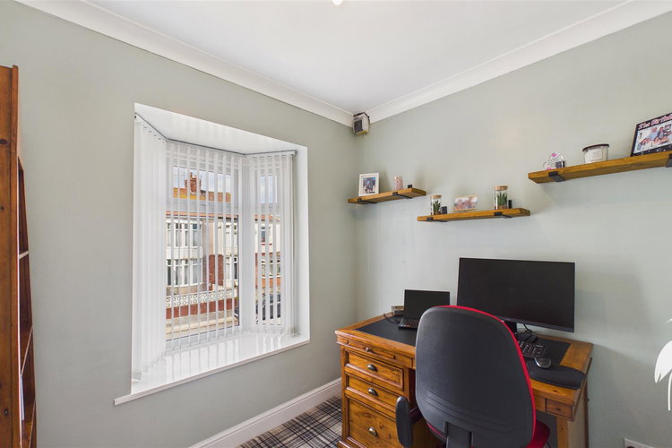 Bedroom 4 - Picture 26 of 44