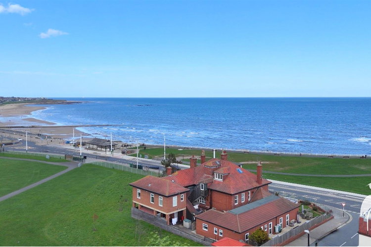 Views - Picture 43 of 44