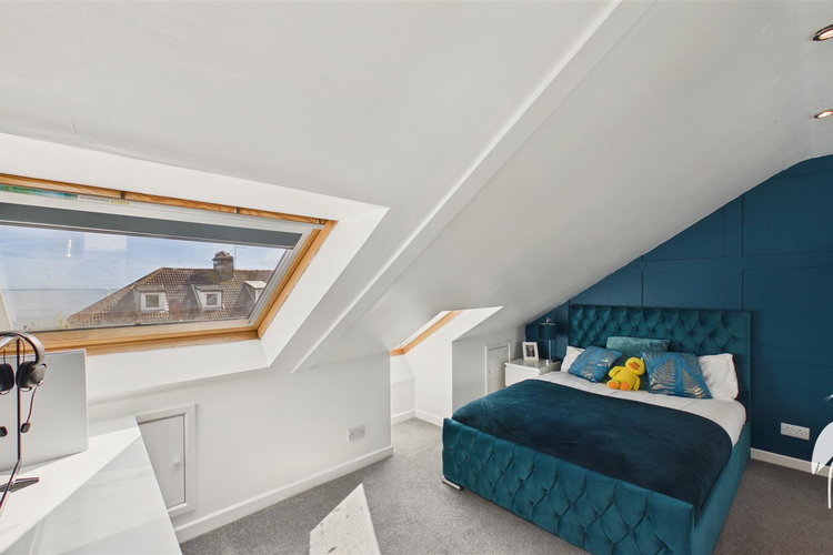 Bedroom 5 - Picture 32 of 44