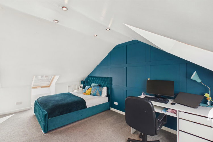 Bedroom 5 - Picture 33 of 44