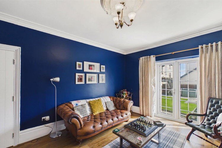 Living Room - Picture 6 of 44