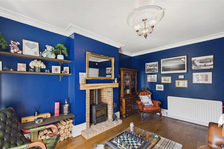 Living Room - Picture 7 of 44