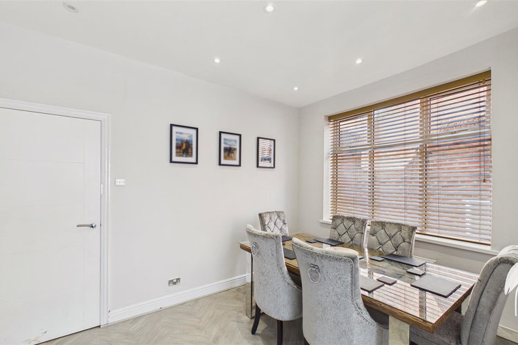 Dining Room - Picture 10 of 44